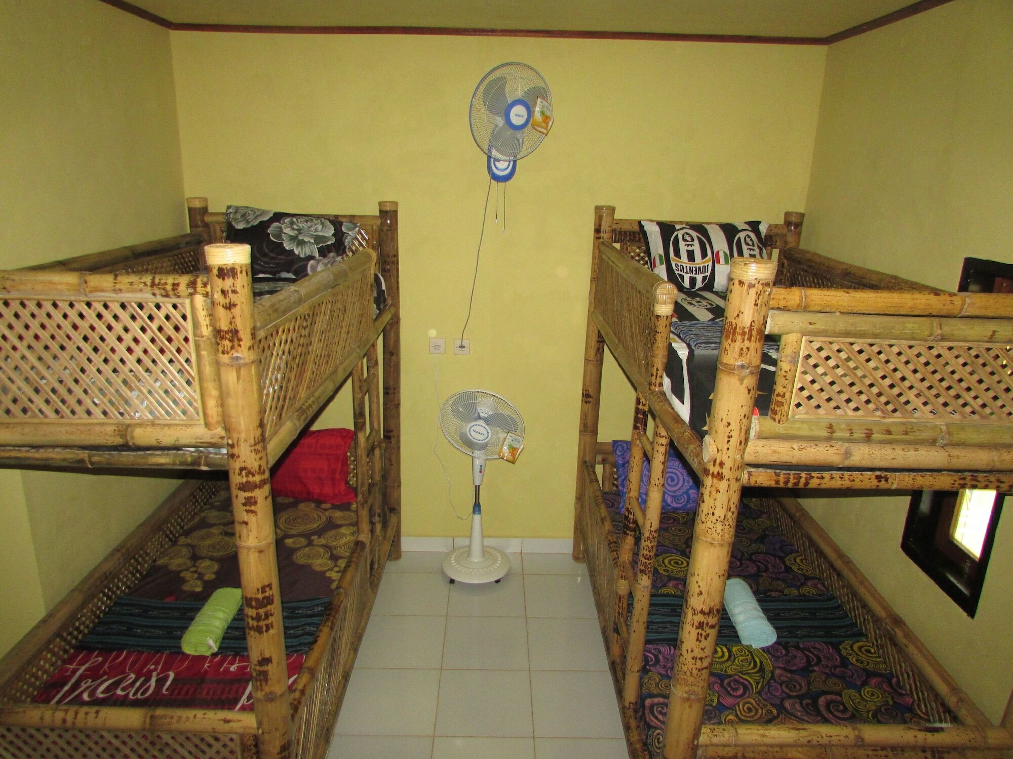 Oyo 1662 Zury Homestay Kuta  Zewnętrze zdjęcie